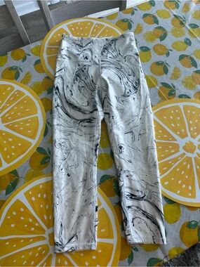 NWOT balance collection size small crop legging